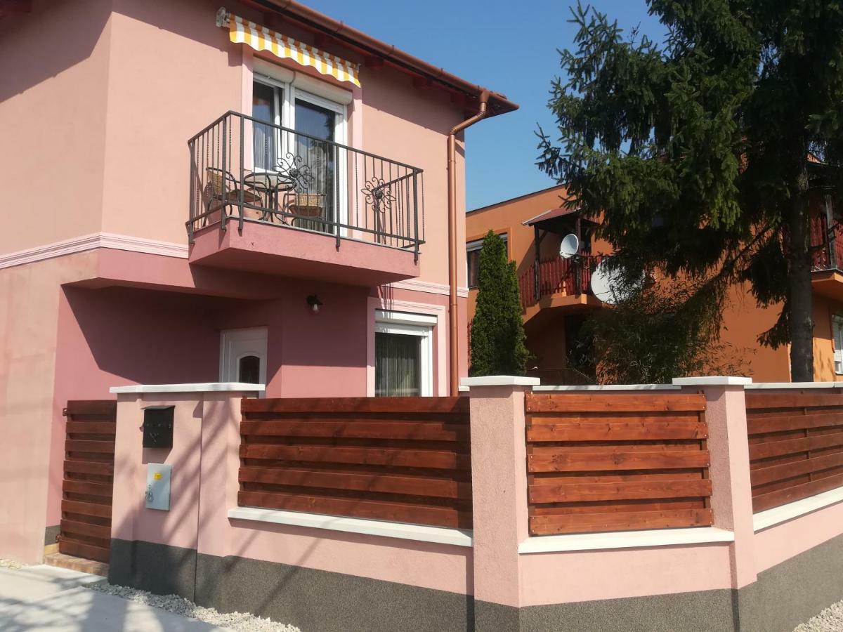 Dream Lux Apartman Hajdúszoboszló Buitenkant foto
